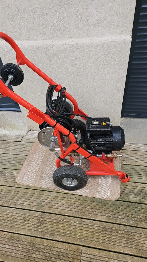 Machine debouchage rotative