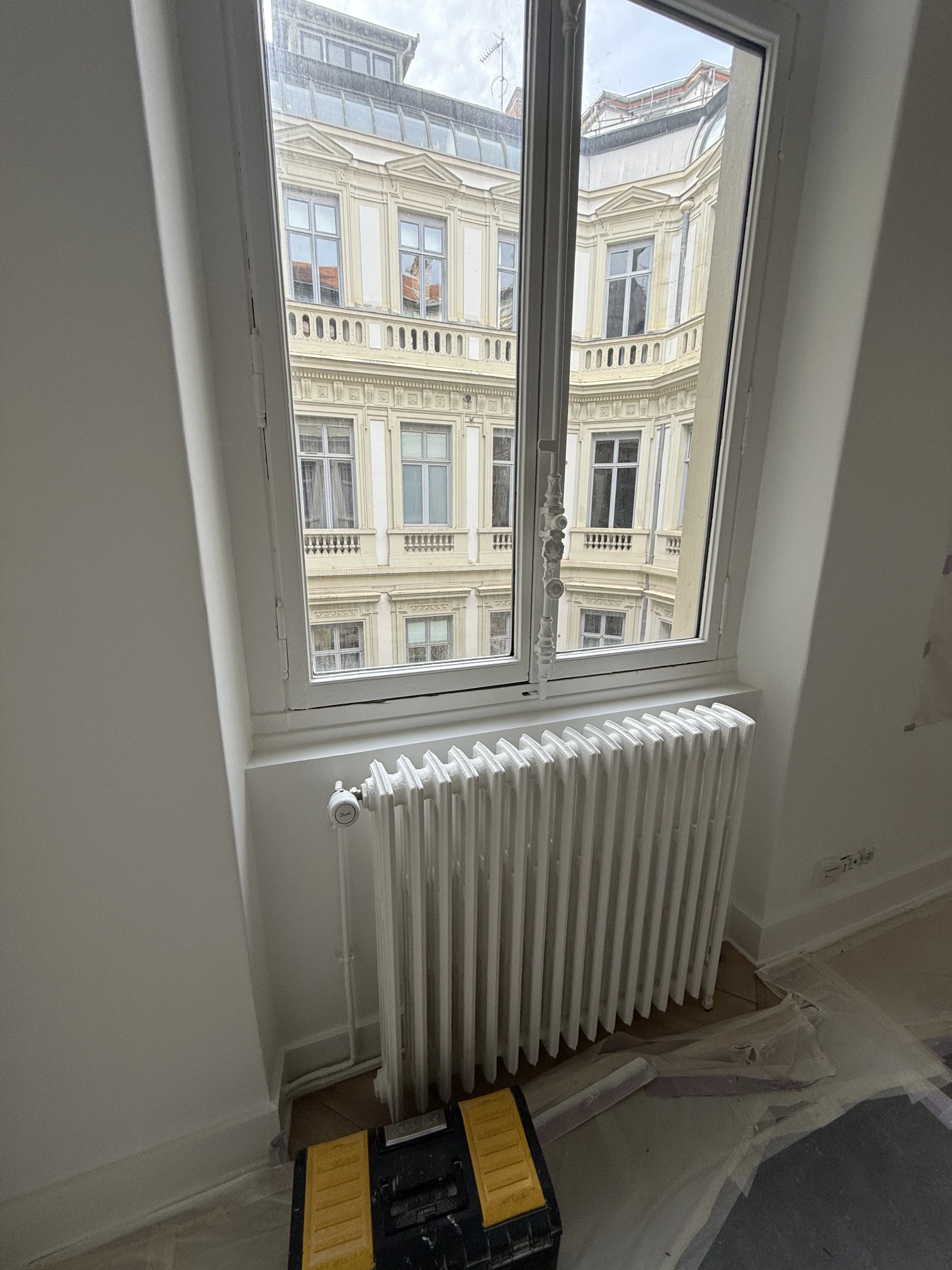 Piece renovation construction